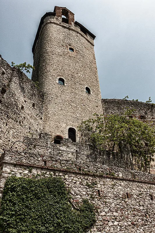 der allsehende Brechfrit des Castello di Avio